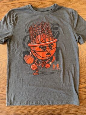 Under Armour Charcoal Heather Tee with Red Graphic